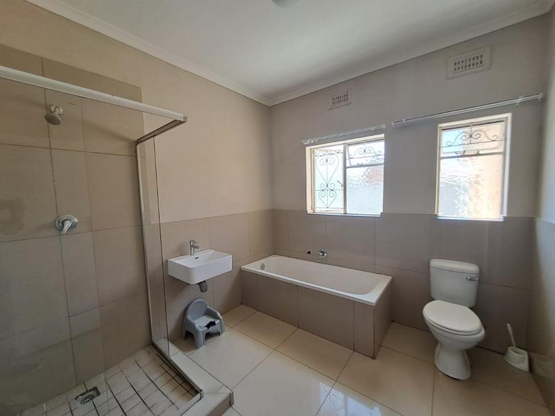 5 Bedroom Property for Sale in Richmond Estate Western Cape